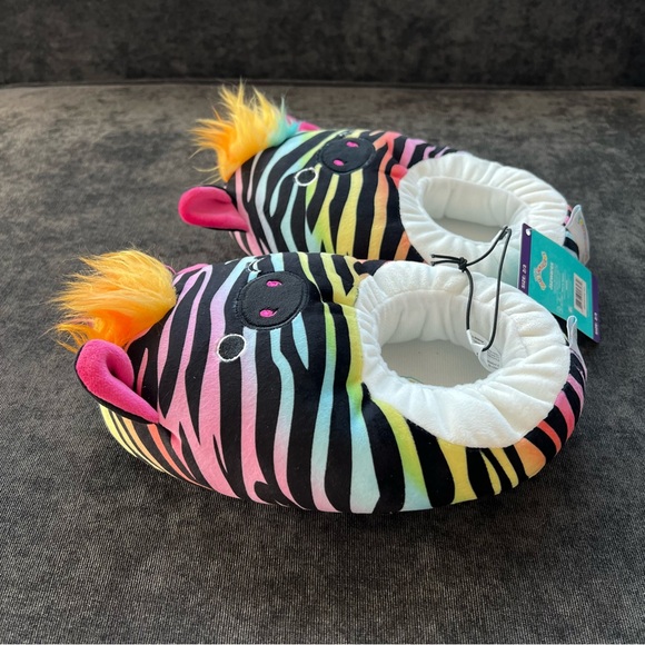 NWT Squishmallows Girls Plush Full-Body Step-In Slipper Size 2/3 - Picture 6 of 8